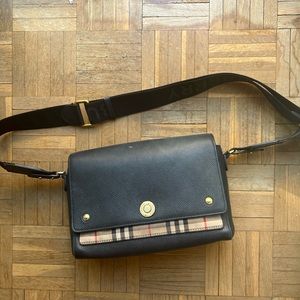 Burberry check note bag